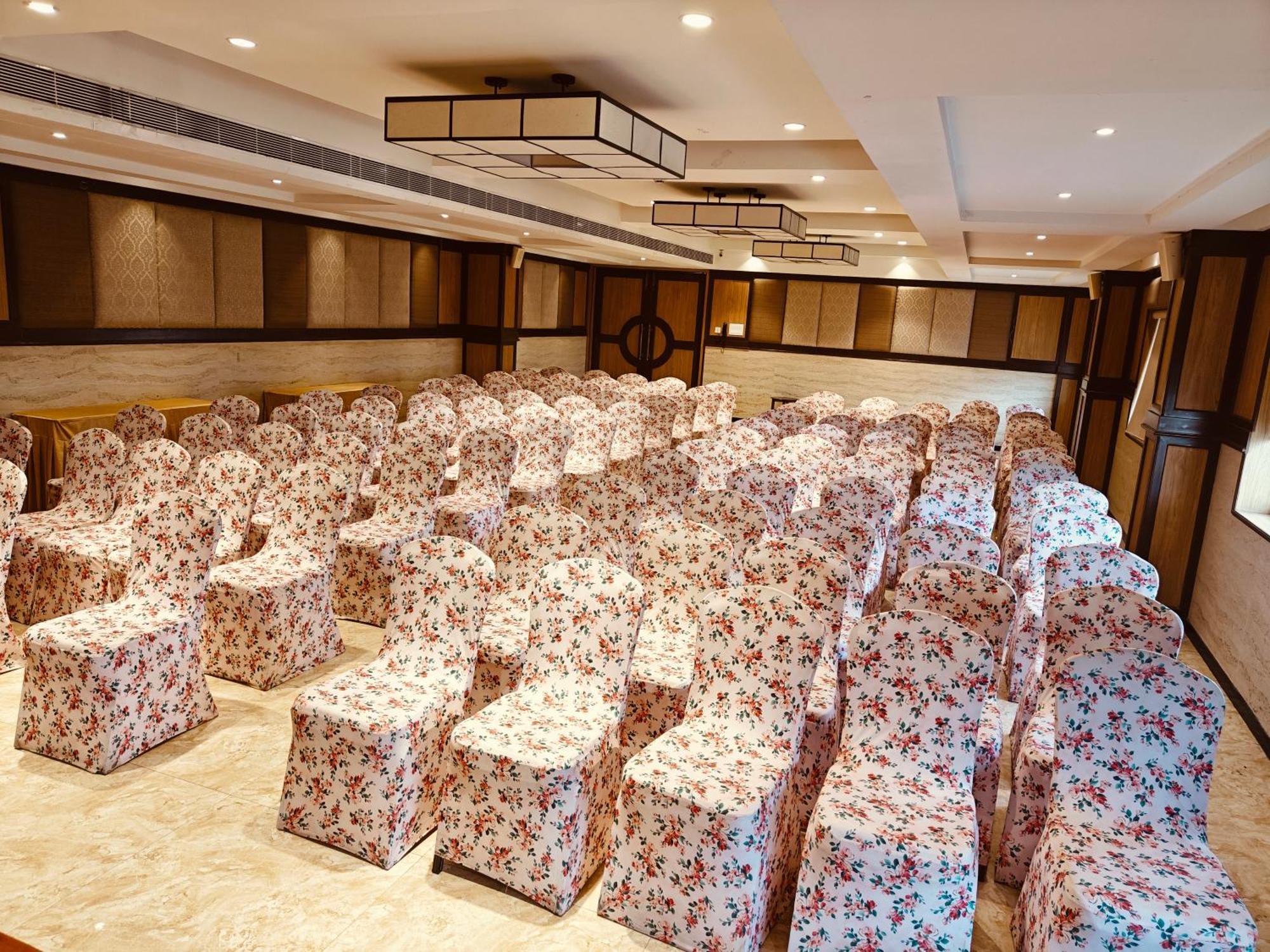 Mm Legacy - A Bergamont Hotel, Kanchipuram Exterior photo