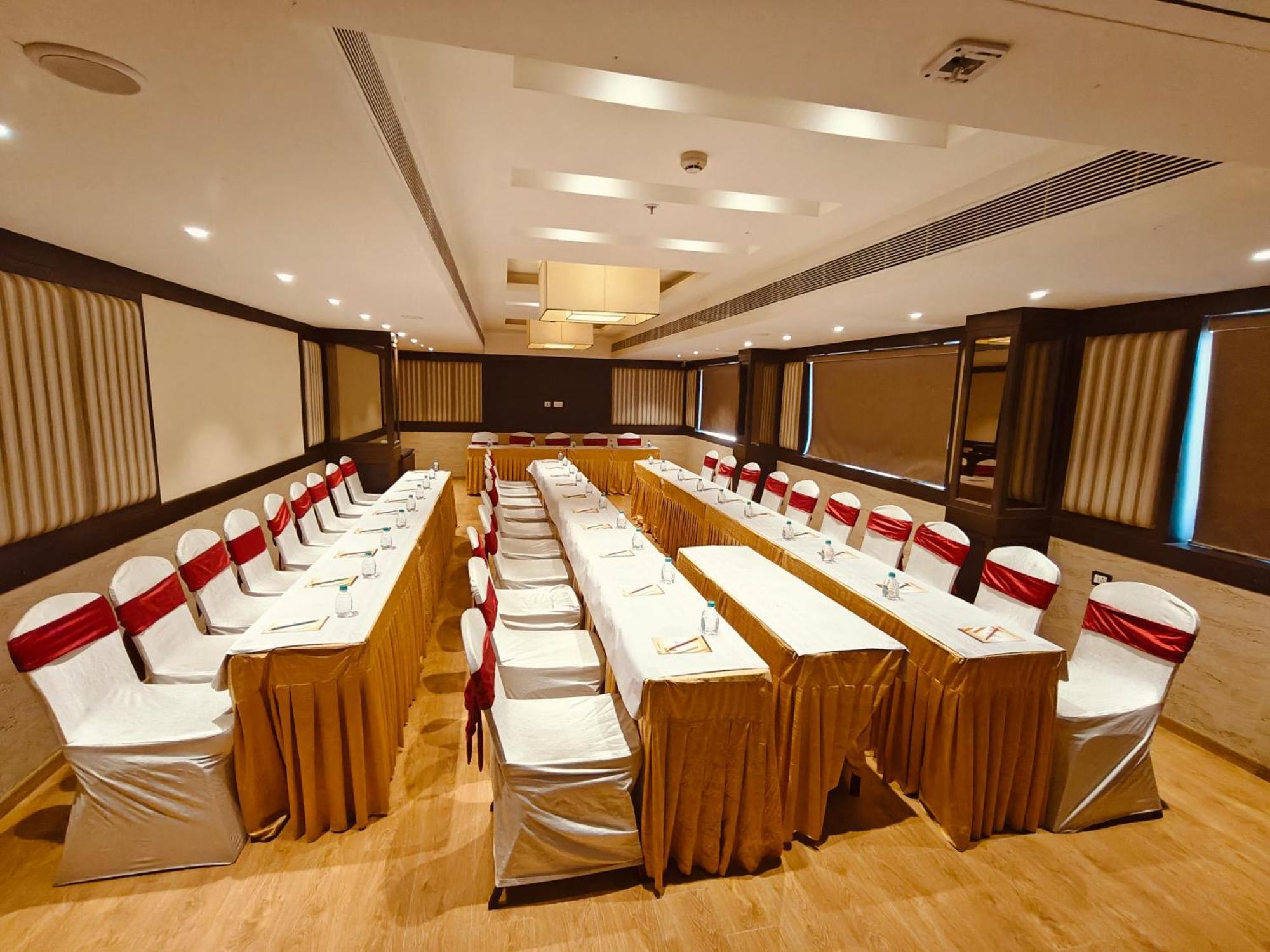 Mm Legacy - A Bergamont Hotel, Kanchipuram Exterior photo